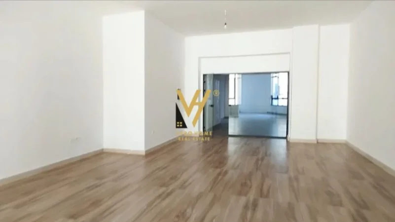 Tirane, jepet me qera zyre Kati 4, 70 m² 1.300 € (MINE PEZA)