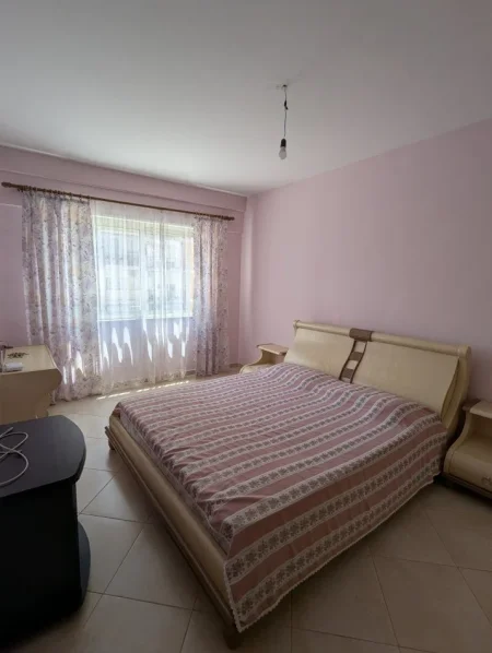 Tirane, jepet me qera apartament 2+1 Kati 2, 124 m² 650 € (Vizion Plus)
