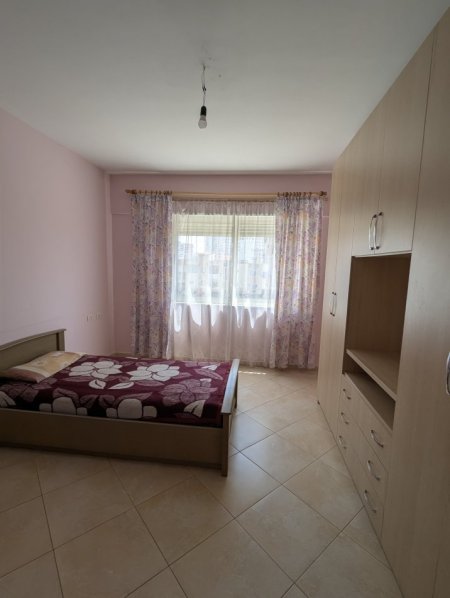 Tirane, jepet me qera apartament 2+1 Kati 2, 124 m² 650 € (Vizion Plus)