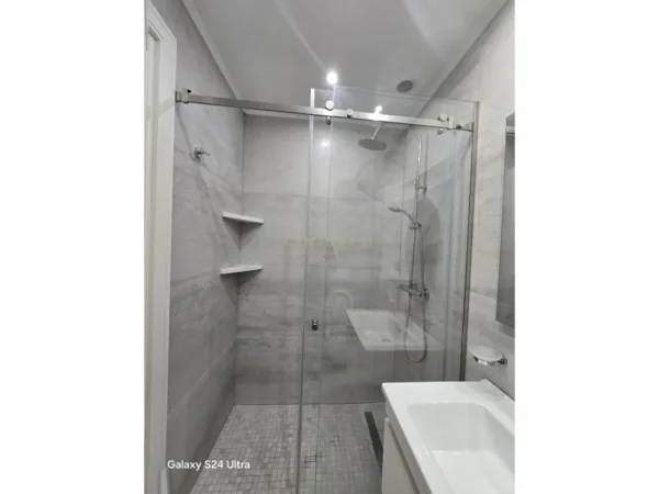 Durres, shitet 2+1+Ballkon Kati 2, 130 m² 215.000 € (Vollga)