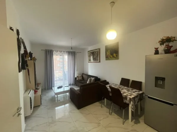 Tirane, shitet apartament 1+1 Kati 5, 66 m² 72.600 € (Kamez, prane bar "Abazi")
