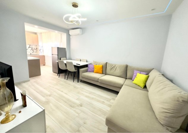 Tirane, shitet apartament 2+1+Aneks Kati 2, 57 m² 130.000 € (rruga 5 maji)