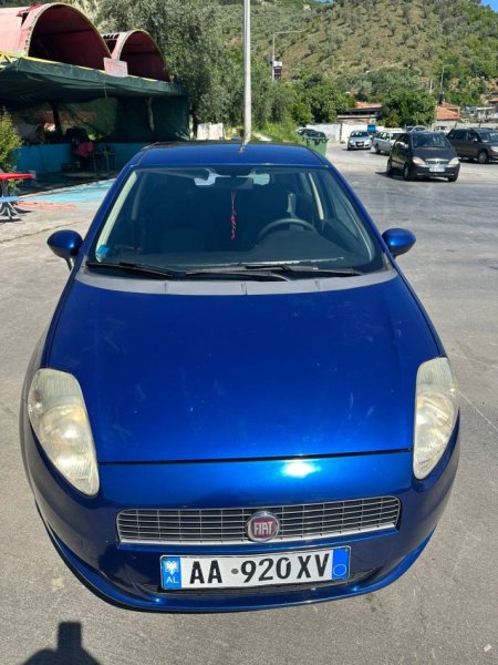 Tirane, shes makine Fiat Grande Punto 1.2 Benzin+Gaz, blu manuale Klima
