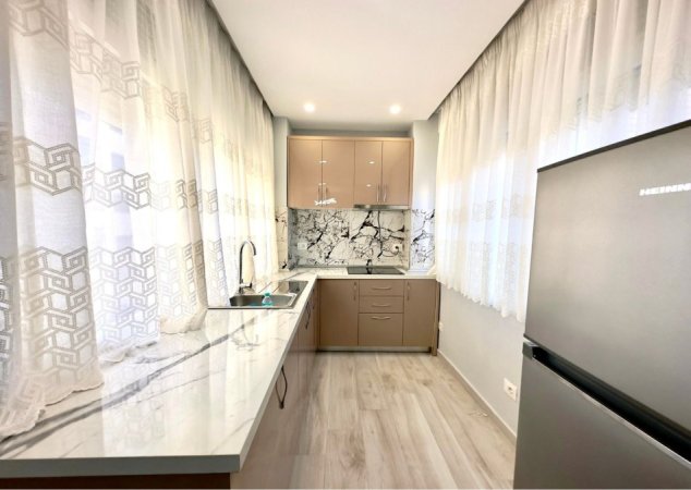 Tirane, shitet apartament 2+1+Aneks Kati 2, 57 m² 130.000 € (bulevardi i ri)