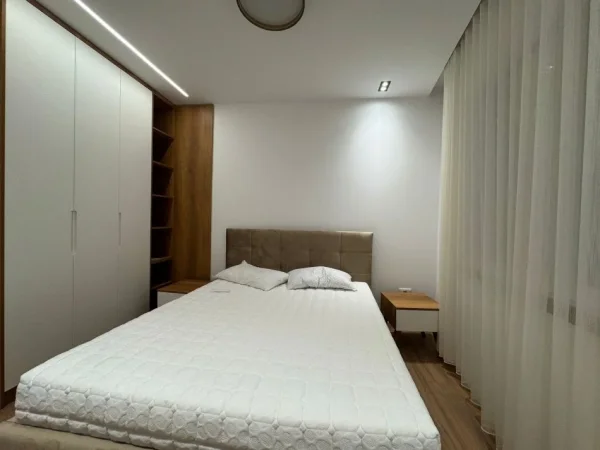 Tirane, jepet me qera apartament 1+1+Aneks+Ballkon Kati 7, 60 m² 650 € (Delijorgji)