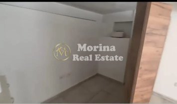 Tirane, jepet me qera ambjent biznesi Kati 1, 35 m² 400 € (Ish Ekspozita)