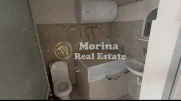 Tirane, jepet me qera ambjent biznesi Kati 1, 35 m² 400 € (Ish Ekspozita)
