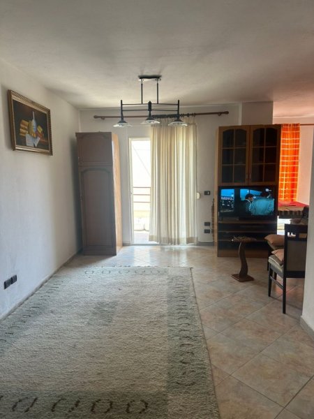 Durres, shitet apartament 2+1+Ballkon Kati 4, 92 m² 107.000 € (Ujesjellesi)