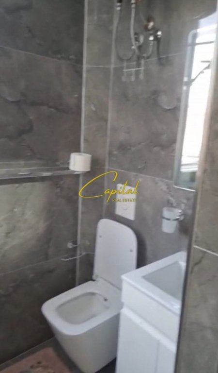 Tirane, jepet me qera apartament 1+1 Kati 5, 60 m² 500 € (BULEVARDI ZOGU I PARE)