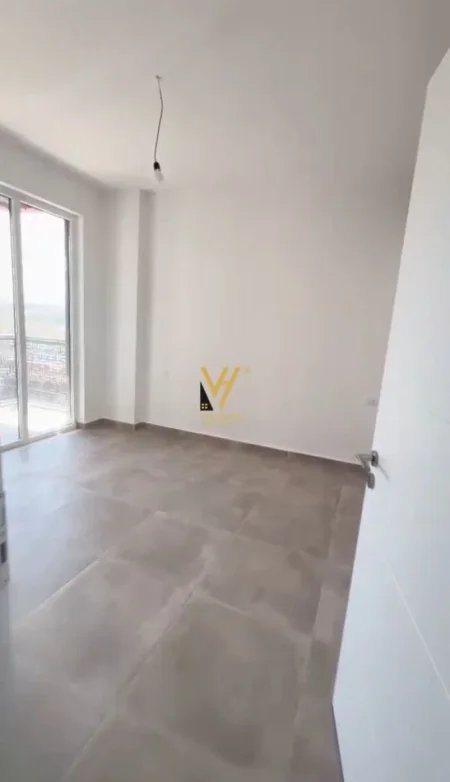 Tirane, shitet apartament 2+1+Ballkon Kati 5, 83 m² 113.000 € (PASKUQAN)