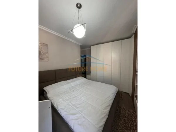 Tirane, shitet apartament 2+1+Ballkon Kati 4, 104 m² 150.000 € (Fresk, pranë Restorant Fresku)