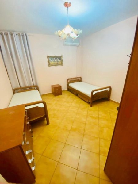 Tirane, jepet me qera apartament 2+1 Kati 9, 90 m² 650 € (medar shtylla)