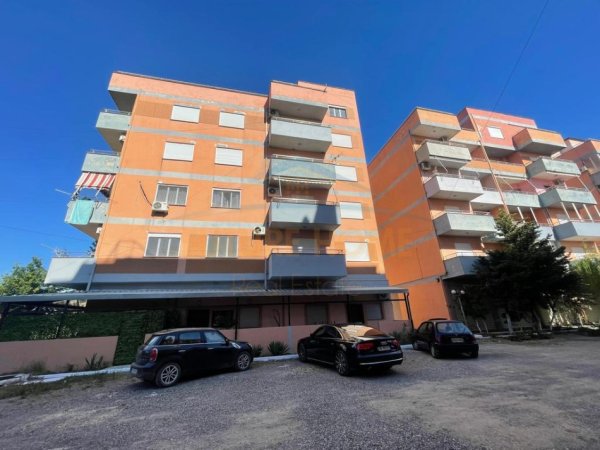 Durres, shitet apartament 2+1+Ballkon Kati 3, 101 m² 111.000 € (Golem)