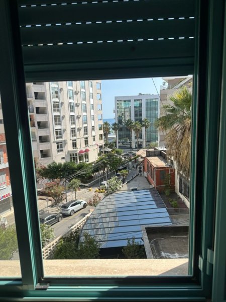 Durres, jepet me qera apartament 1+1+Ballkon Kati 4, 70 m² 400 € (Vollga)
