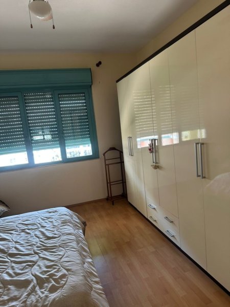 Durres, jepet me qera apartament 1+1+Ballkon Kati 4, 70 m² 400 € (Vollga)