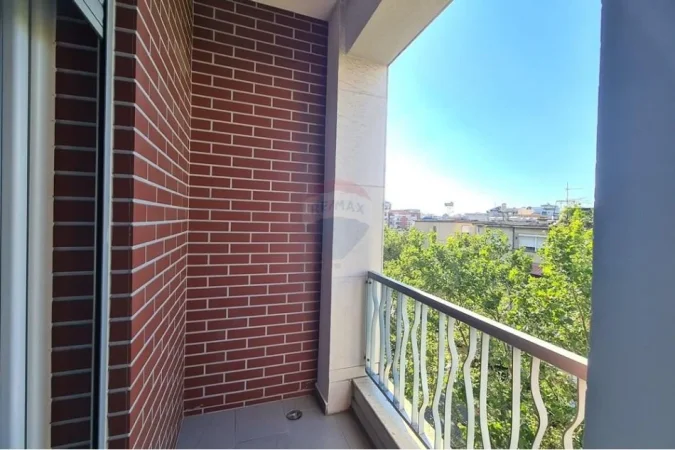 Tirane, jepet me qera , 106 m² 850 € 