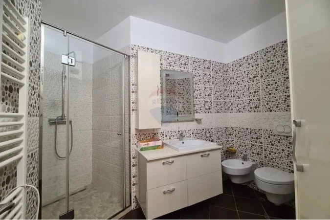 Tirane, jepet me qera , 106 m² 850 € 