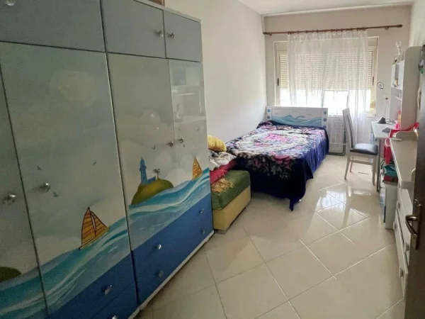 Tirane, jepet me qera apartament 2+1 Kati 6, 100 m² 480 € (Astir)