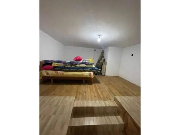 Tirane, shitet apartament 2+1 Kati 1, 94 m² 140.000 € (Casa Italia)