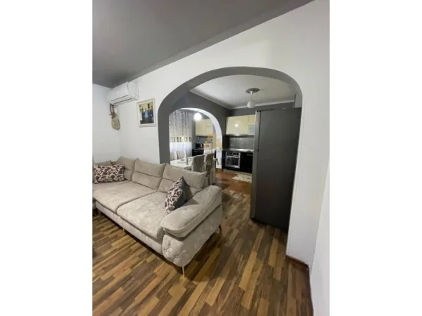 Tirane, shitet apartament 2+1 Kati 1, 94 m² 140.000 € (Casa Italia)