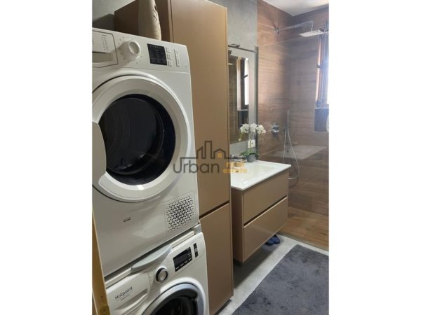 Tirane, shitet apartament 1+1 Kati 5, 71 m² 155.000 € (Myslym Shyri)