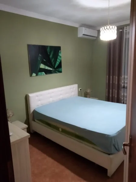 Tirane, jepet me qera apartament 2+1+Aneks+Ballkon Kati 7, 96 m² 450 € (Astir)