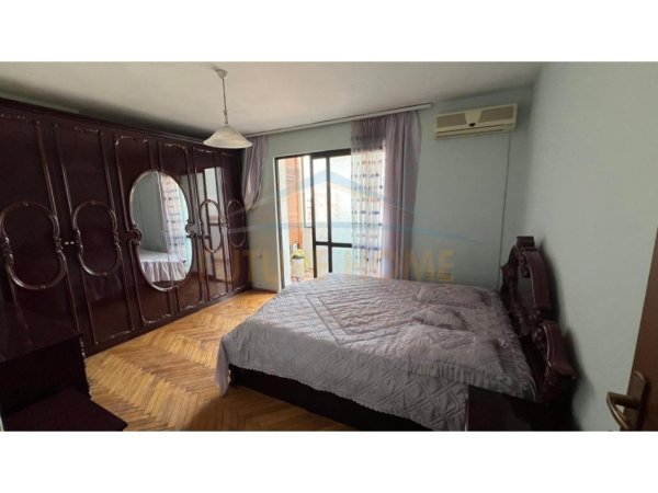 Tirane, jepet me qera apartament 2+1 Kati 5, 74 m² 550 € (Rruga Hoxha Tahsim)