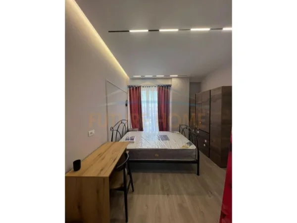 Tirane, jepet me qera apartament 2+1+Aneks+Ballkon Kati 1, 101 m² 750 € (Fusha e aviacionit tek Grand park Residence)