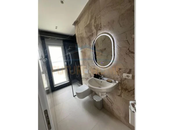 Tirane, jepet me qera apartament 2+1+Aneks+Ballkon Kati 1, 101 m² 750 € (Fusha e aviacionit tek Grand park Residence)