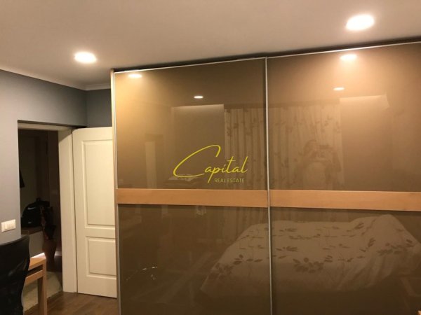 Tirane, jepet me qera apartament 2+1 Kati 5, 70 m² 700 € (RRUGA IRFAN TOMINI)