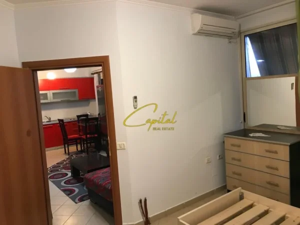 Tirane, jepet me qera apartament 1+1 Kati 6, 50 m² 500 € (21 DHEJTORI)