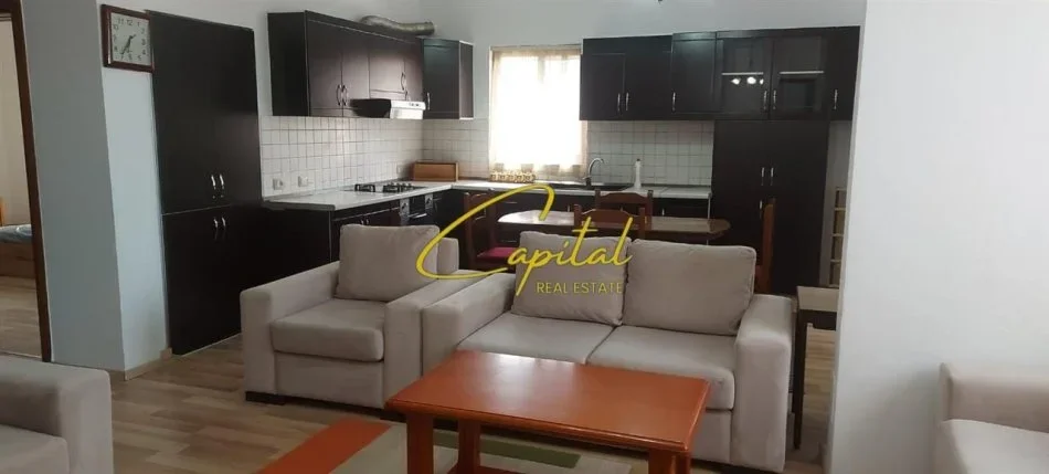 Tirane, shitet shtepi 2+1 Kati 1, 97 m² 180.000 € (KOMBINAT)