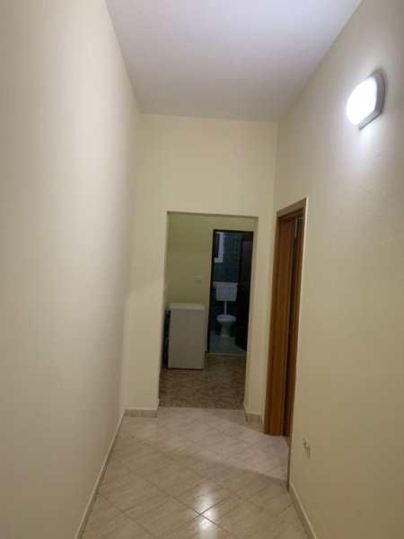 Tirane, jap me qera shtepi 1+1, Rruga Jordan Misja   350 €.     0 Komision