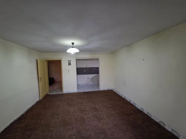 Tirane, shitet apartament 2+1+Ballkon Kati 4, 83 m² 132.000 € (Ferit Xhajko)