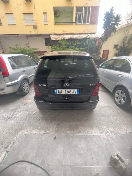 Durres, shes makine Mercedenz - Benz Aclass Nafte, e zeze manuale Kondicioner 388.000 km 1.300 €