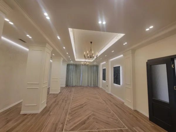 Tirane, shitet ambjent biznesi Kati 0, 222 m² 266.000 € (Rruga Muhamed Deliu)