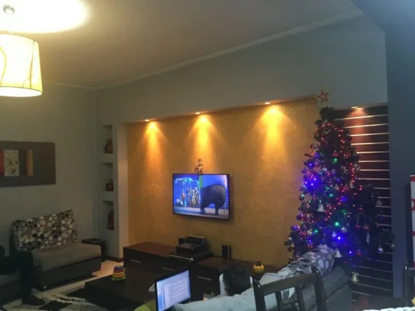 Tirane, jepet me qera apartament 2+1 Kati 2, 100 m² 700 € 