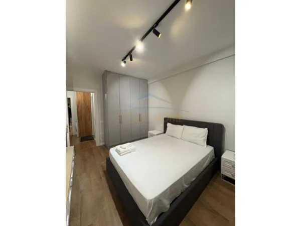 Tirane, shitet apartament 2+1+Ballkon Kati 6, 97 m² 260.000 € 