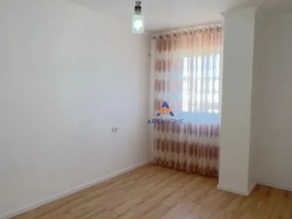 Tirane, shitet apartament 1+1+Ballkon Kati 9, 65 m² 88.000 € (TEK RRETHRROTULLIMI I YZBERISHTIT)
