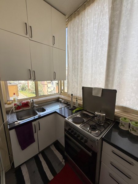 Tirane, jepet me qera apartament 2+1 Kati 3, 100 m² 600 € (Komuna e Parisit)