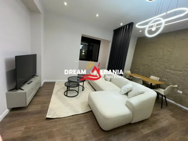 Tirane, shitet apartament 1+1 , 85 m² 165.000 € (kodra e diellit)