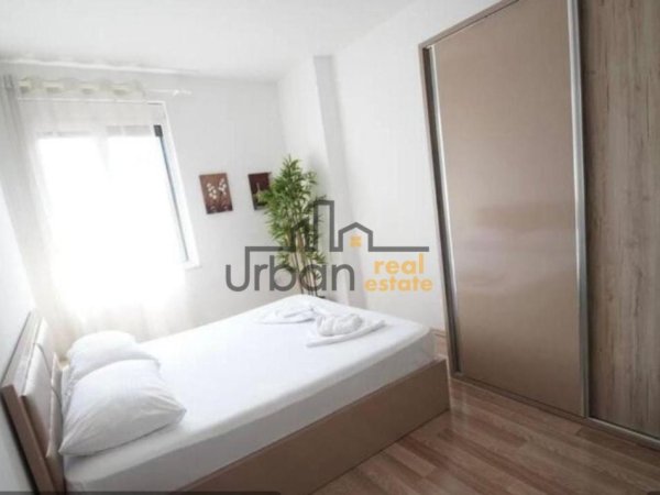 Tirane, jepet me qera apartament 1+1+Ballkon Kati 3, 66 m² 750 € (Përballë Toptanit)