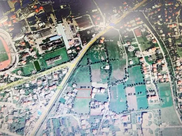 Elbasan, shes toke 750 m²  35.000 Euro (Belerbej)