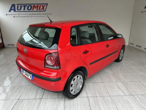 Tirane, shes makine Volkswagen POLO Viti 2008, 3.200 Euro