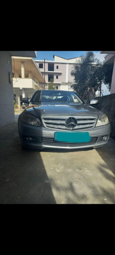 Tirane, shitet makine Mercedes-Benz C180 Compressor Viti 2008, 7.800 Euro