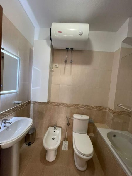 Tirane, jepet me qera apartament 2+1+BLK Kati 10, 110 m² 650  (Selvia)