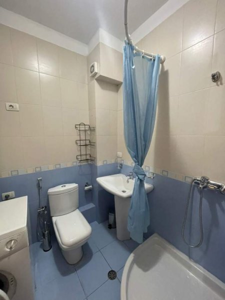 Tirane, jepet me qera apartament 2+1+BLK Kati 10, 110 m² 650  (Selvia)