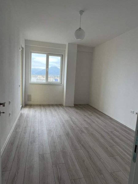 Tirane, jepet me qera apartament 2+1+BLK Kati 8, 105 m² 37.000 Leke (Rezidenca Grand Gallery)