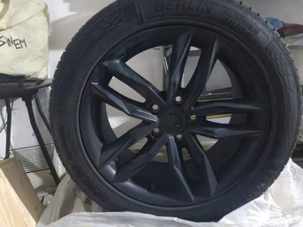 Tirane, Shiten disqe 17" per Audi ose Pasat ardhur nga Gjermania, te reja 500Euro ( 2 cope )