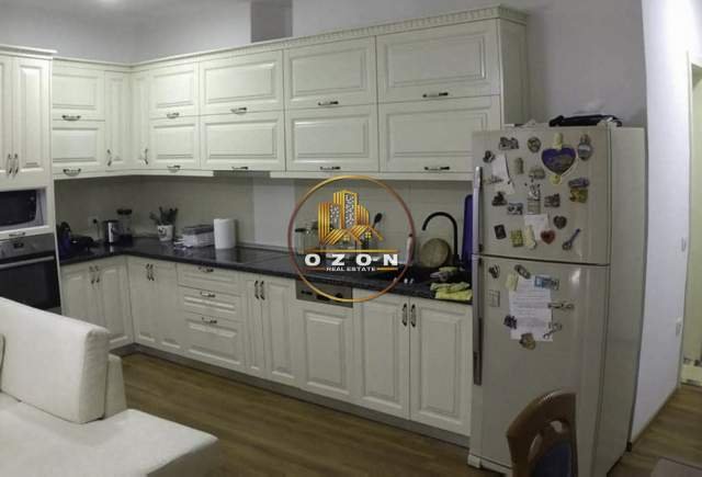 Tirane, jepet me qera apartament 1+1+A+BLK Kati 5, 65 m² 45.000 Leke (Pazari i Ri)